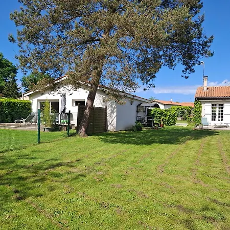 Semesterbostad Maison Fourat *